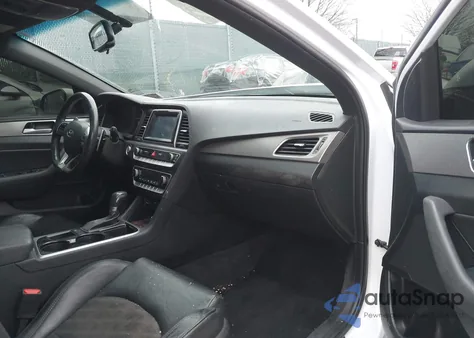 2018 Hyundai Sonata Sport+ z USA, uszkodzony, nr VIN 5NPE34AF3JH703278